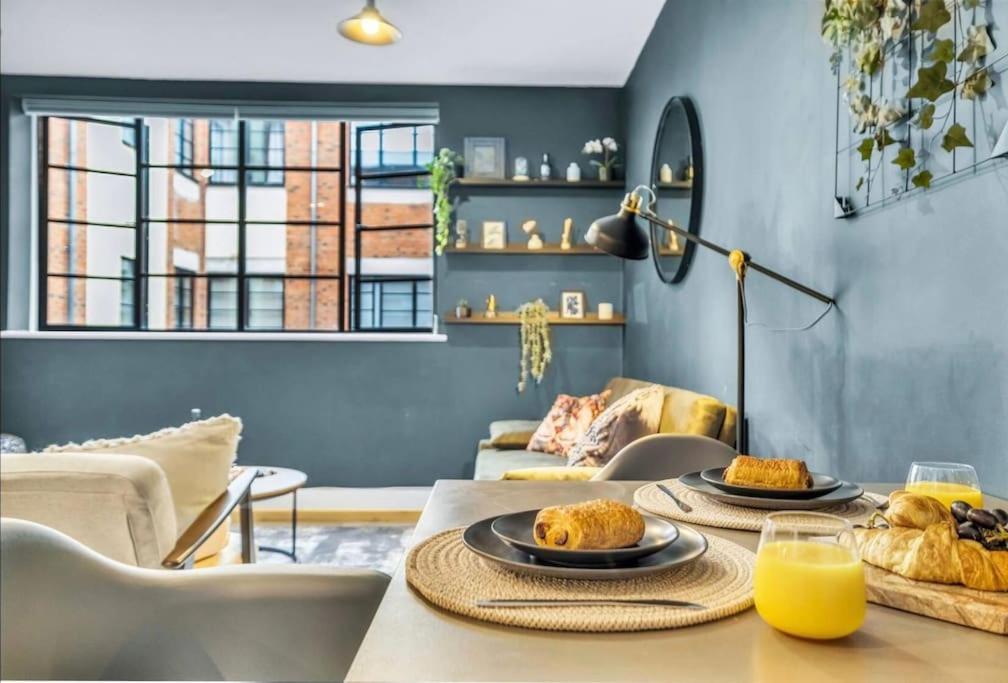 Giant Savings On Long Stays B1 Living, Enquire Now Birmingham Eksteriør billede